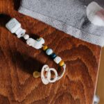 Chupeta faz mal? Entenda como o uso afeta a arcada dentária das crianças